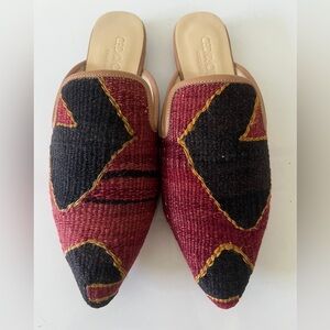 CEDAR OLIVET ORIENTALS Handmade Woven Wool Carpet Mules Shoes, 39/ US 8.5